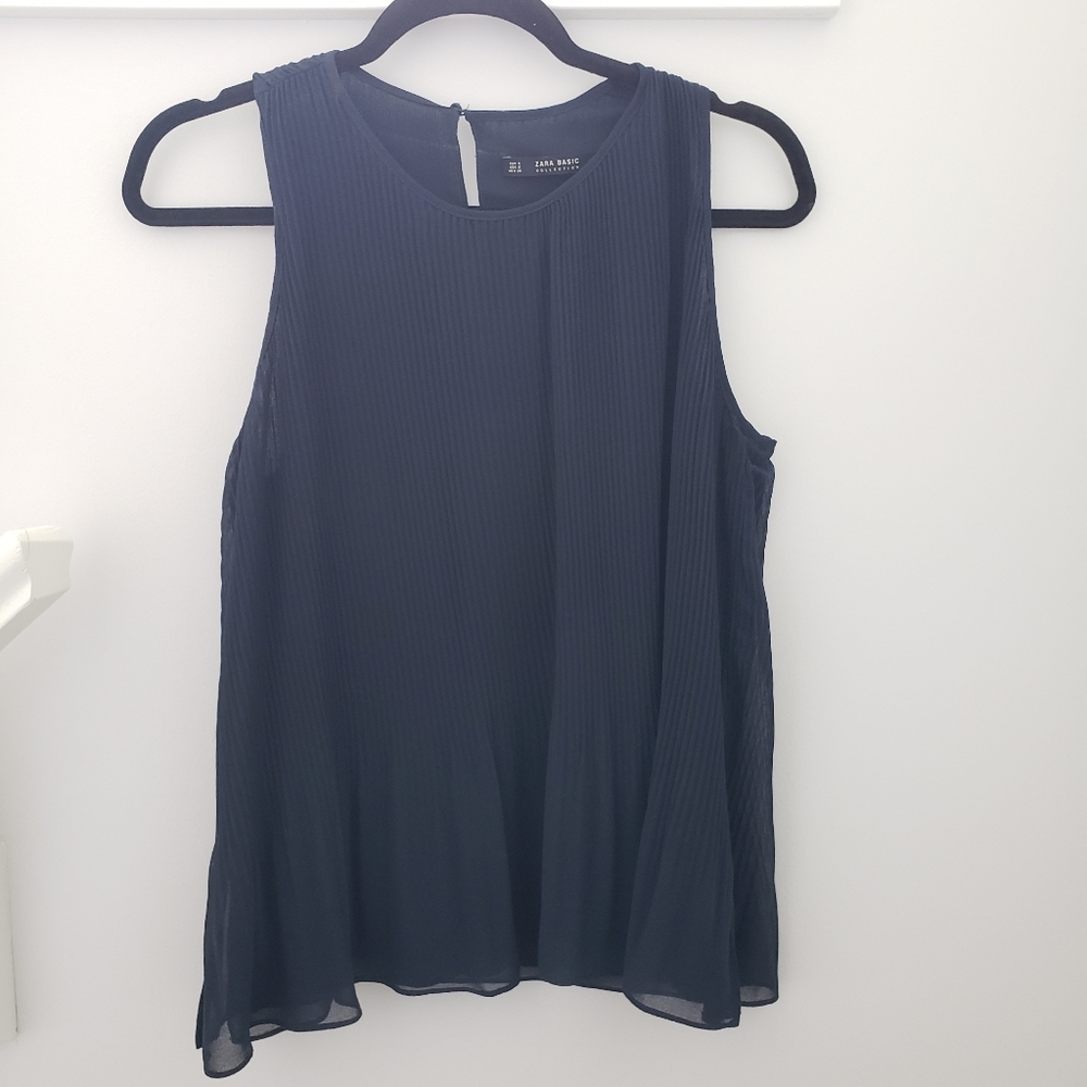 Pleated top - Picture 1 of 2